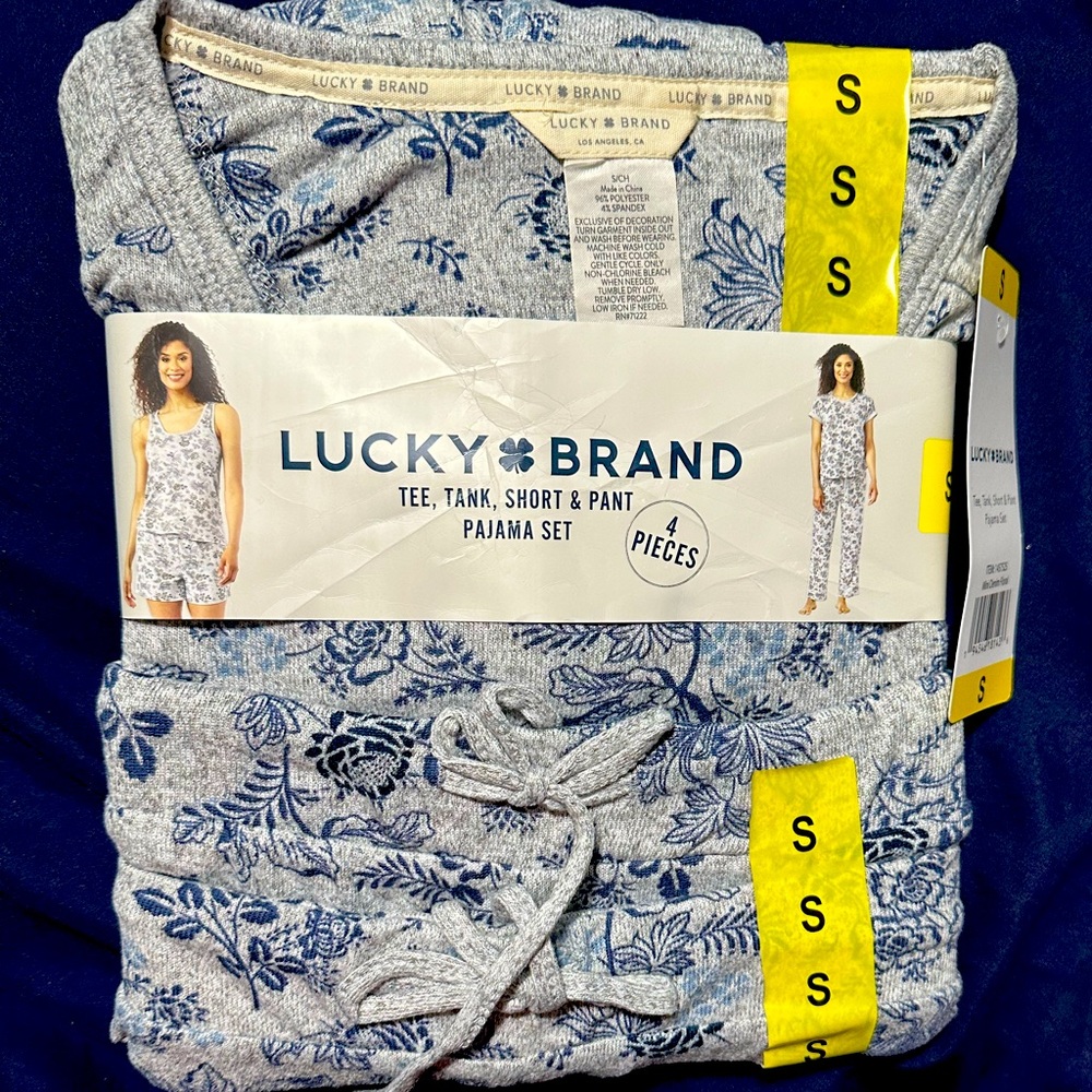 Brand new 4 piece pajama set